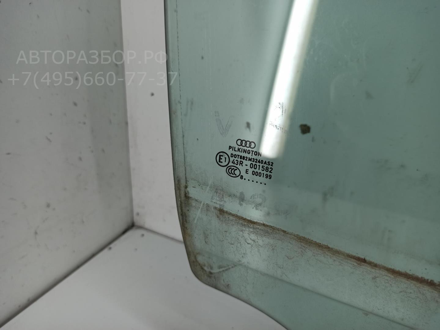 Стекло двери передней правой
