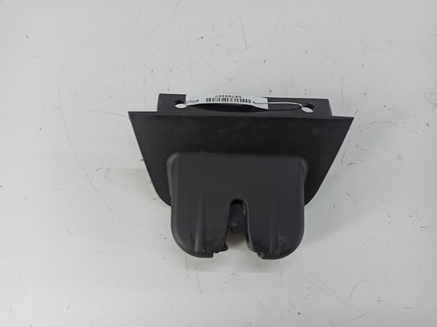 Замок багажника