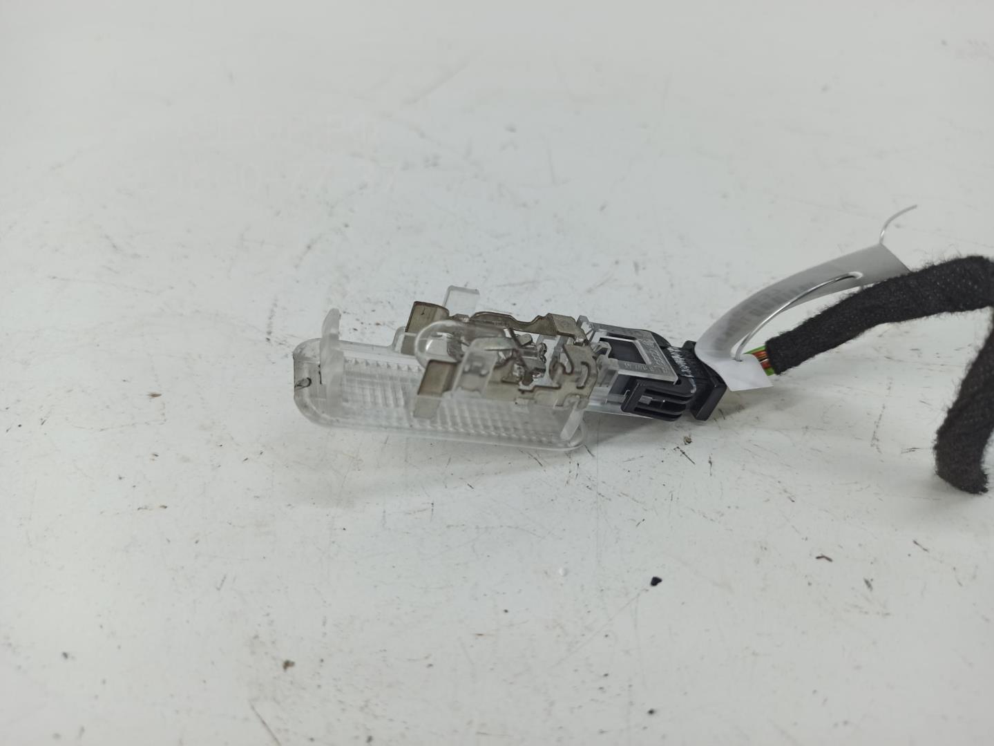 Плафон салонный