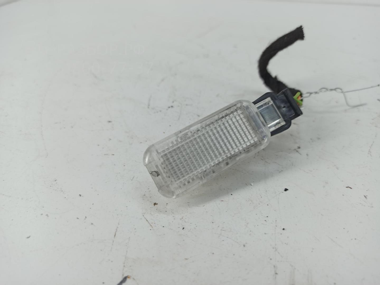 Плафон салонный