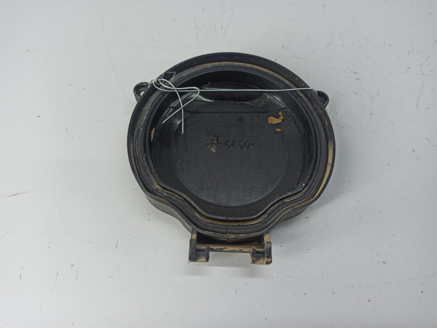 Крышка фары левой