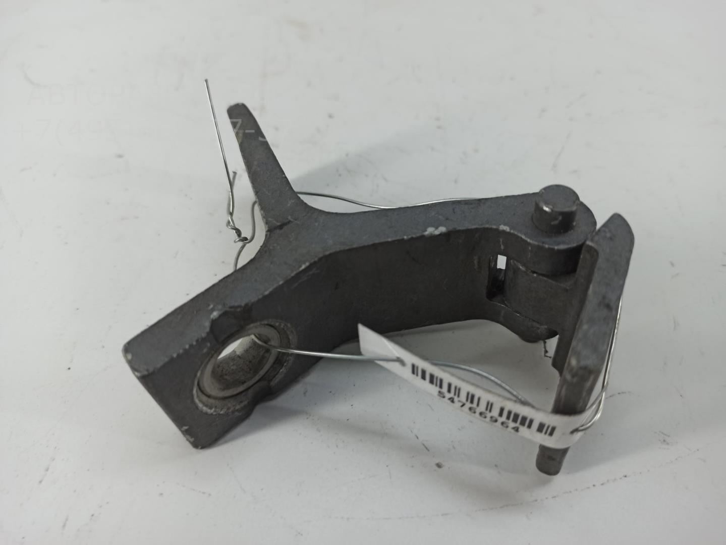 Петля двери