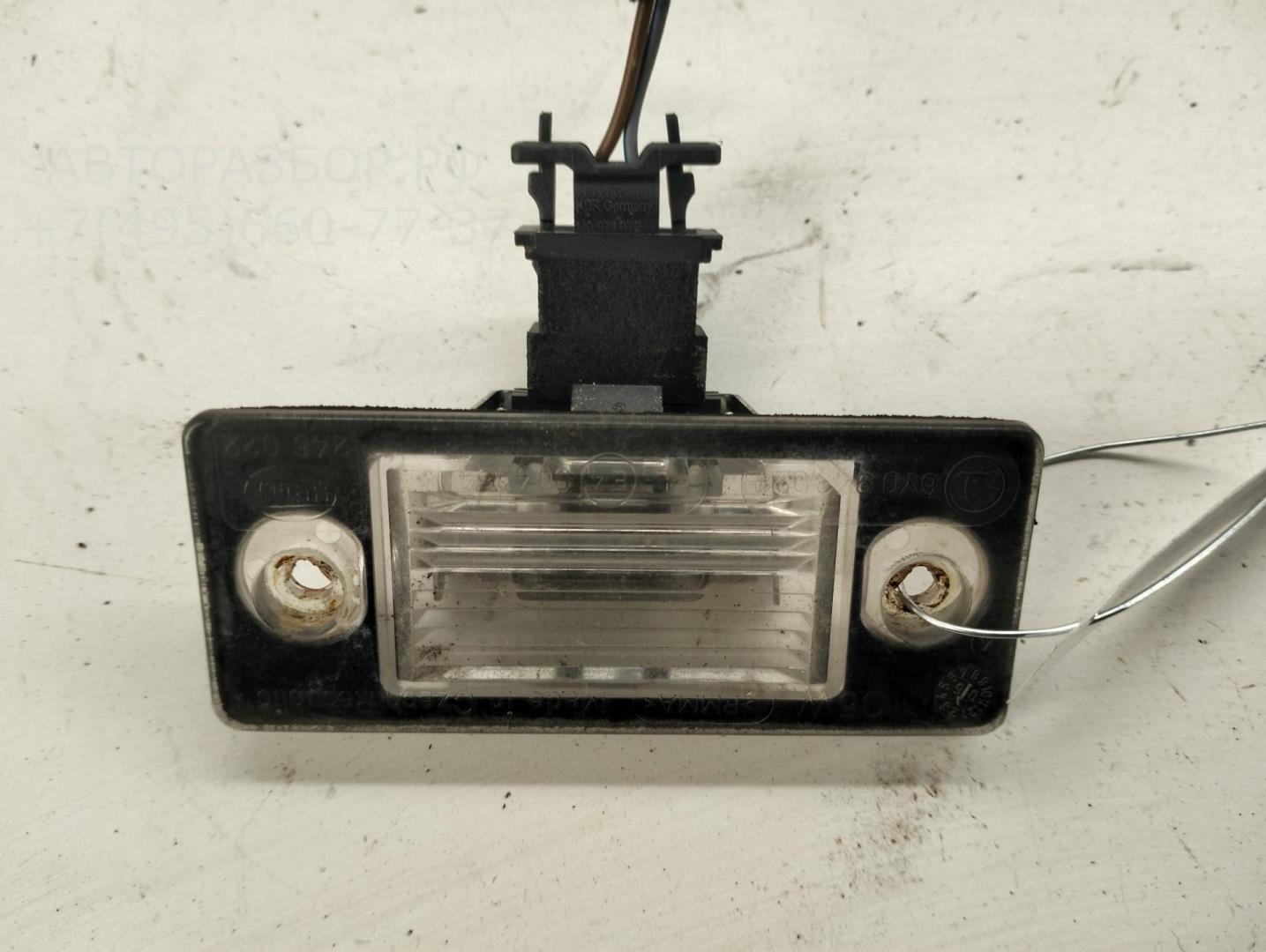 Фонарь подсветки номера