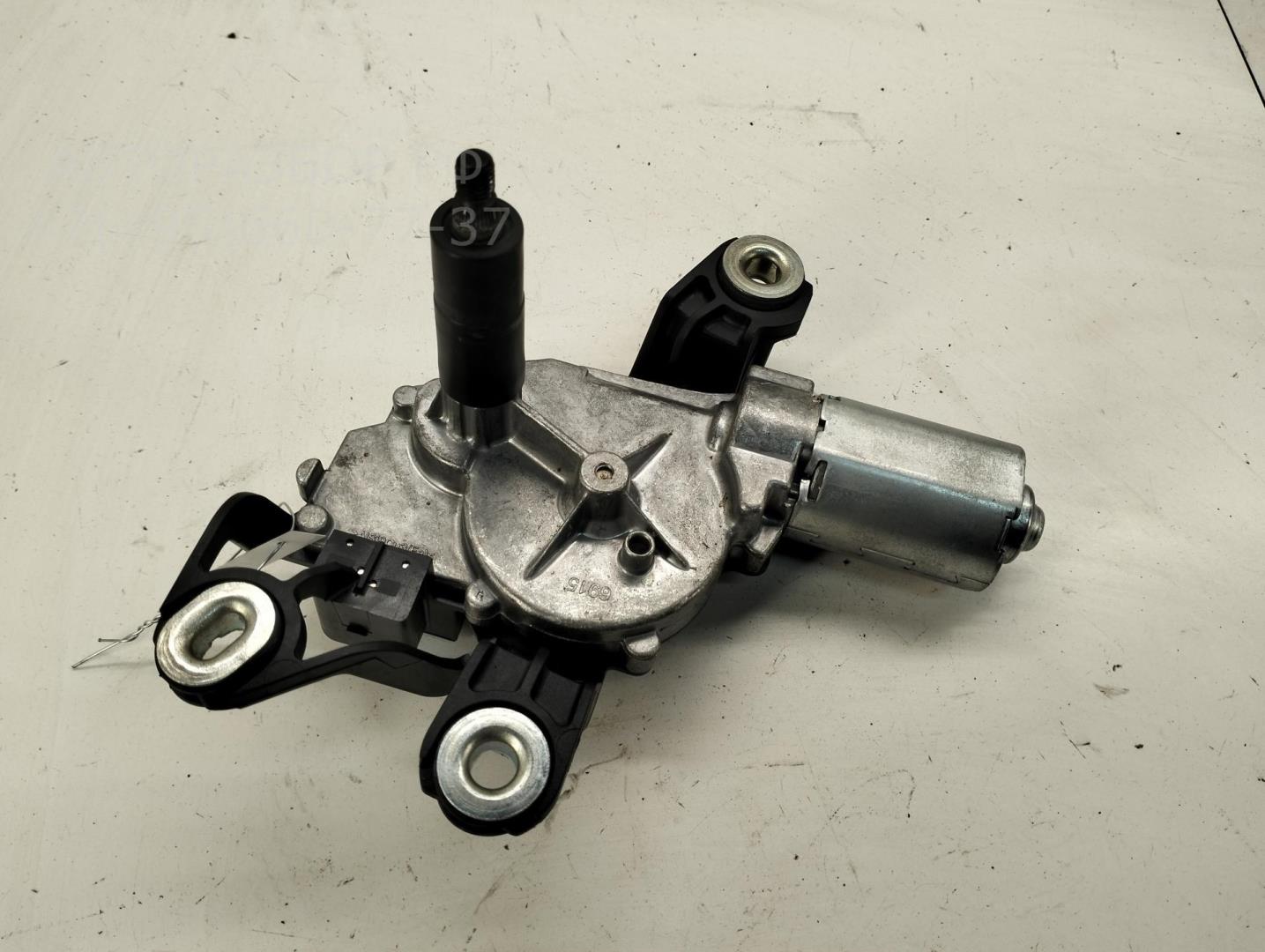 Моторчик стеклоочистителя задний