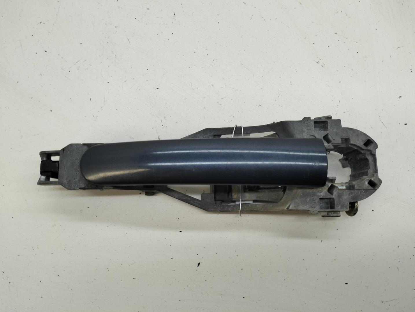 Ручка двери передней наружная левая