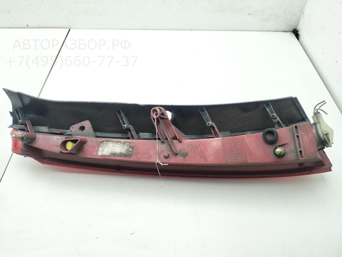 Фонарь задний правый