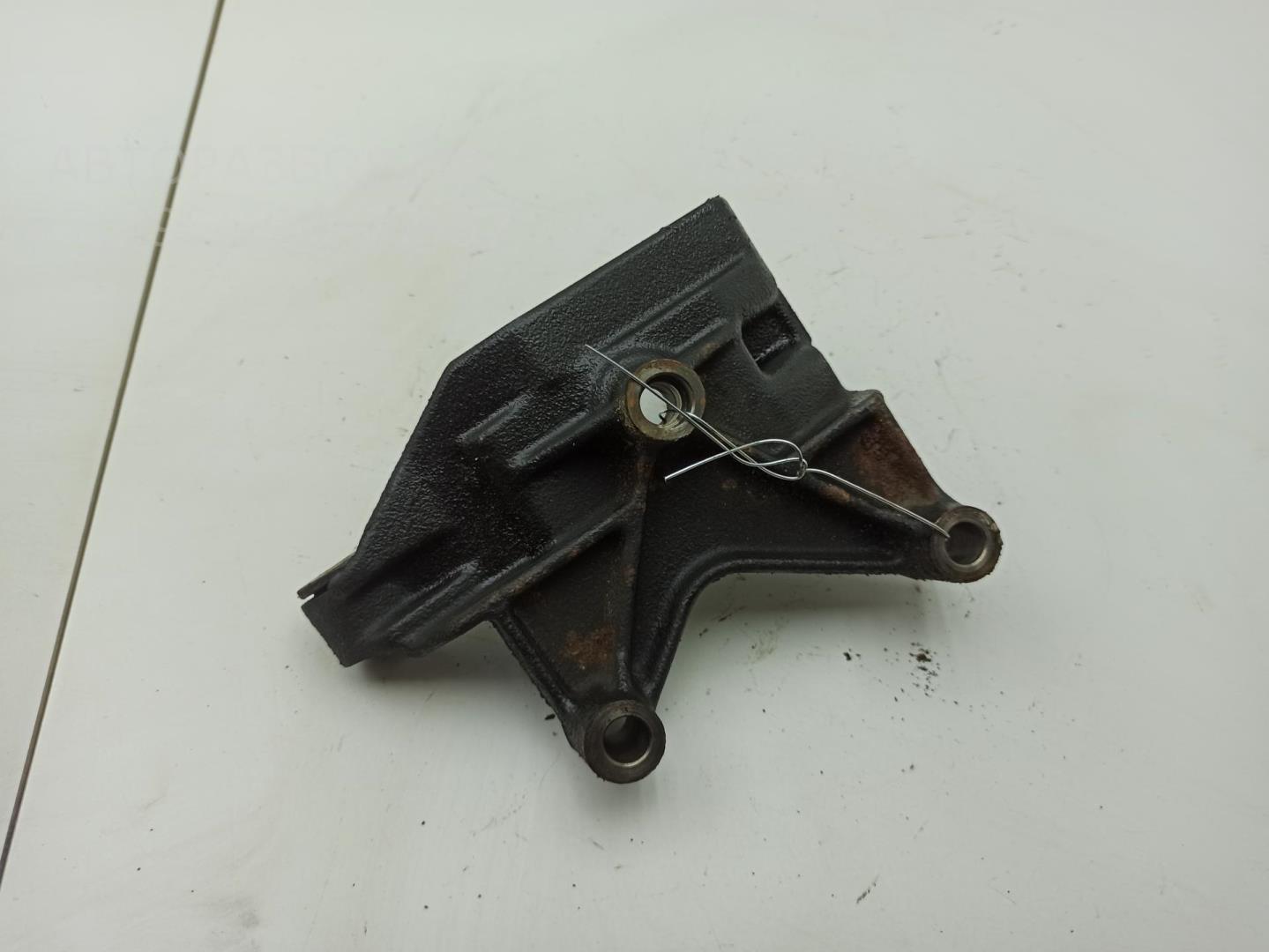 Кронштейн (сопут. товар)