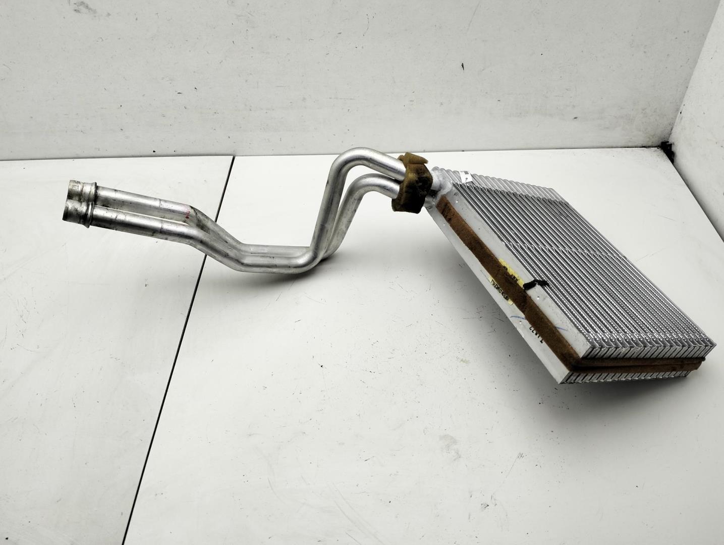 Радиатор отопителя