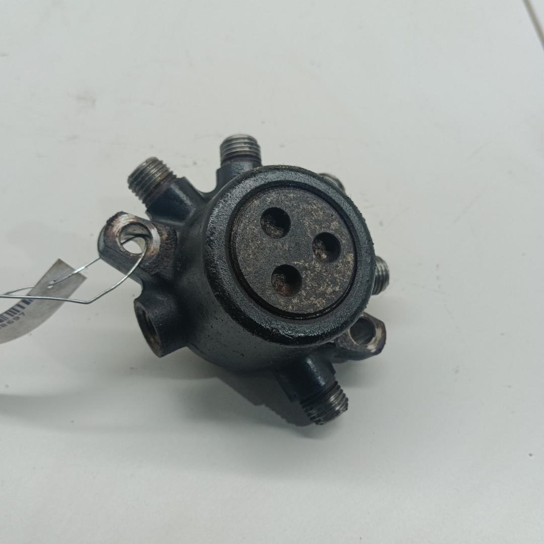 Рейка топливная (рампа)