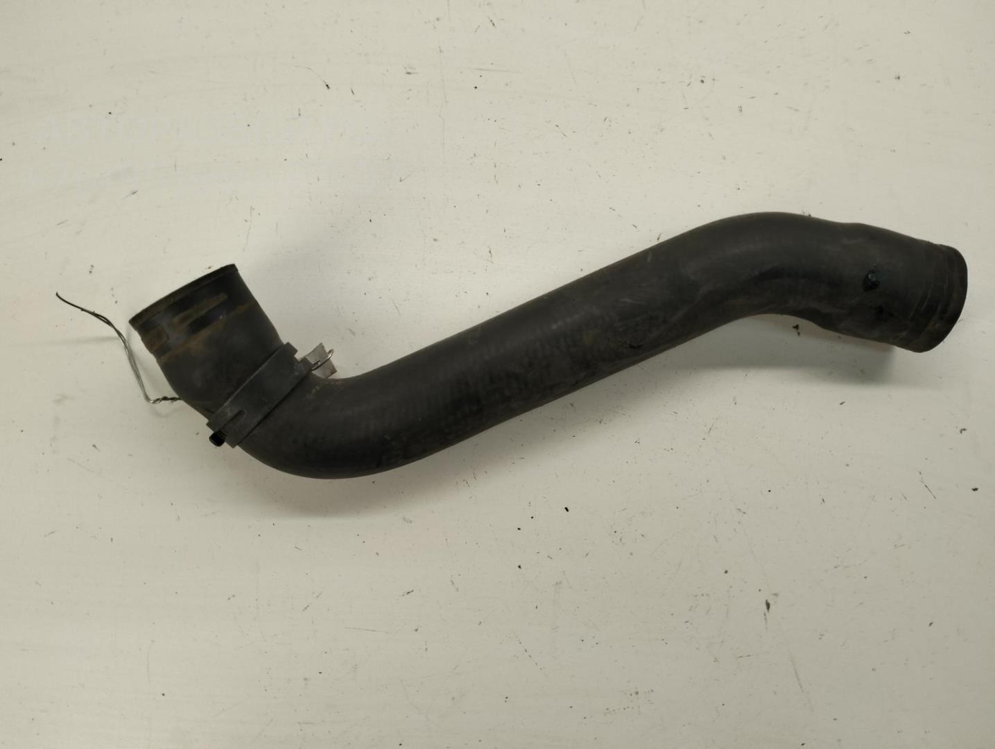 Патрубок радиатора