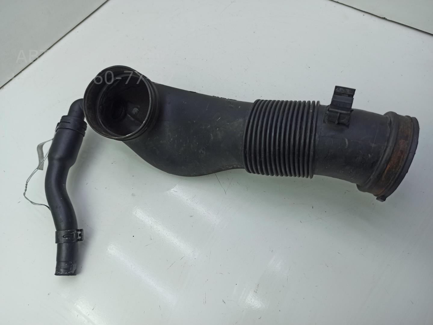 Трубка топливная