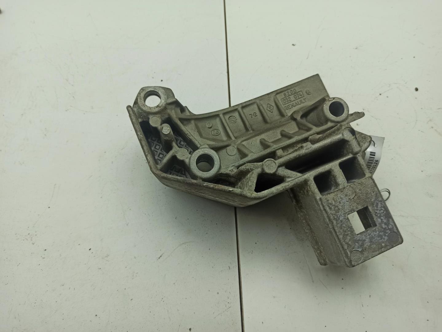 Опора двигателя