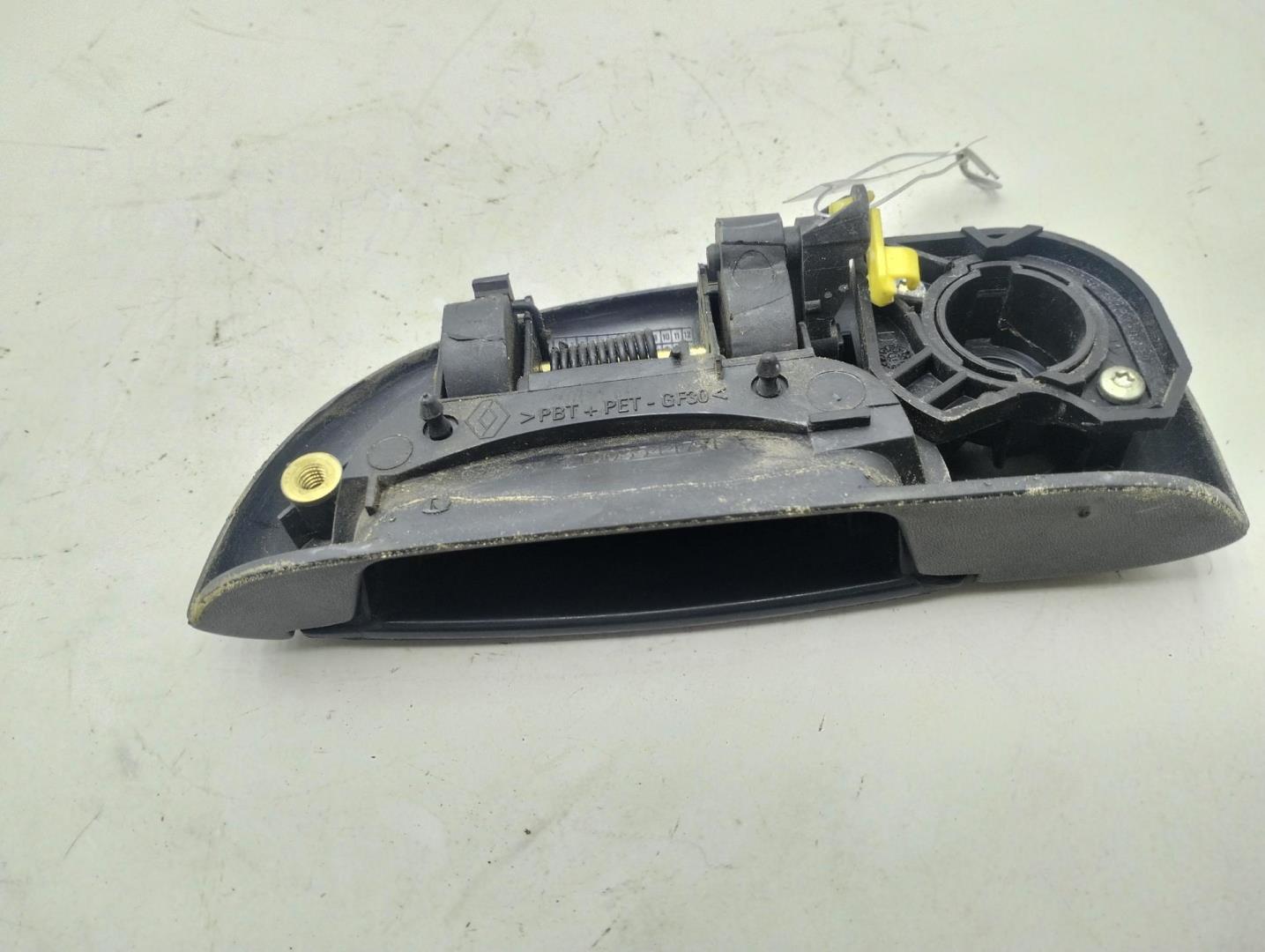 Ручка двери передней наружная правая