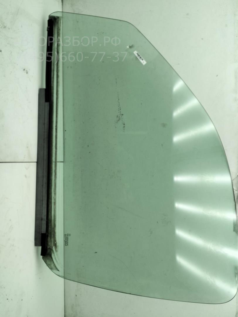 Стекло двери передней левой