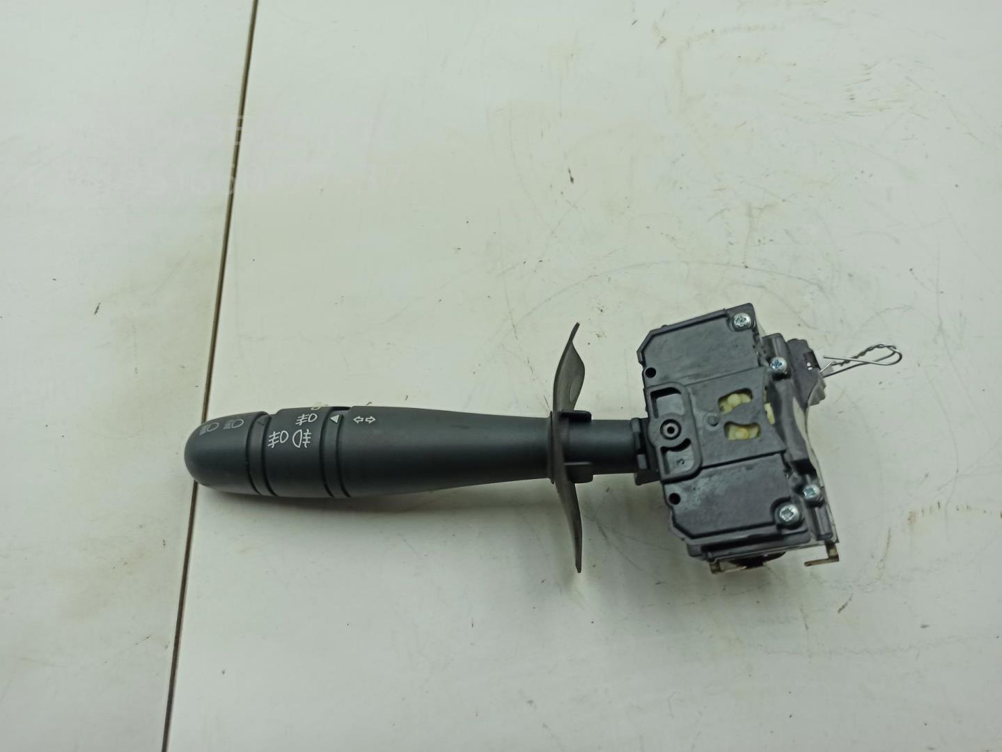 Переключатель поворотов подрулевой