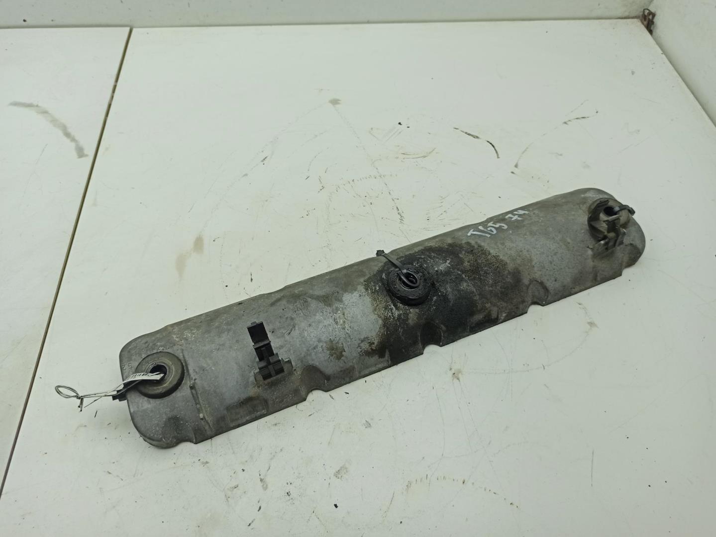 Крышка клапанная ГБЦ