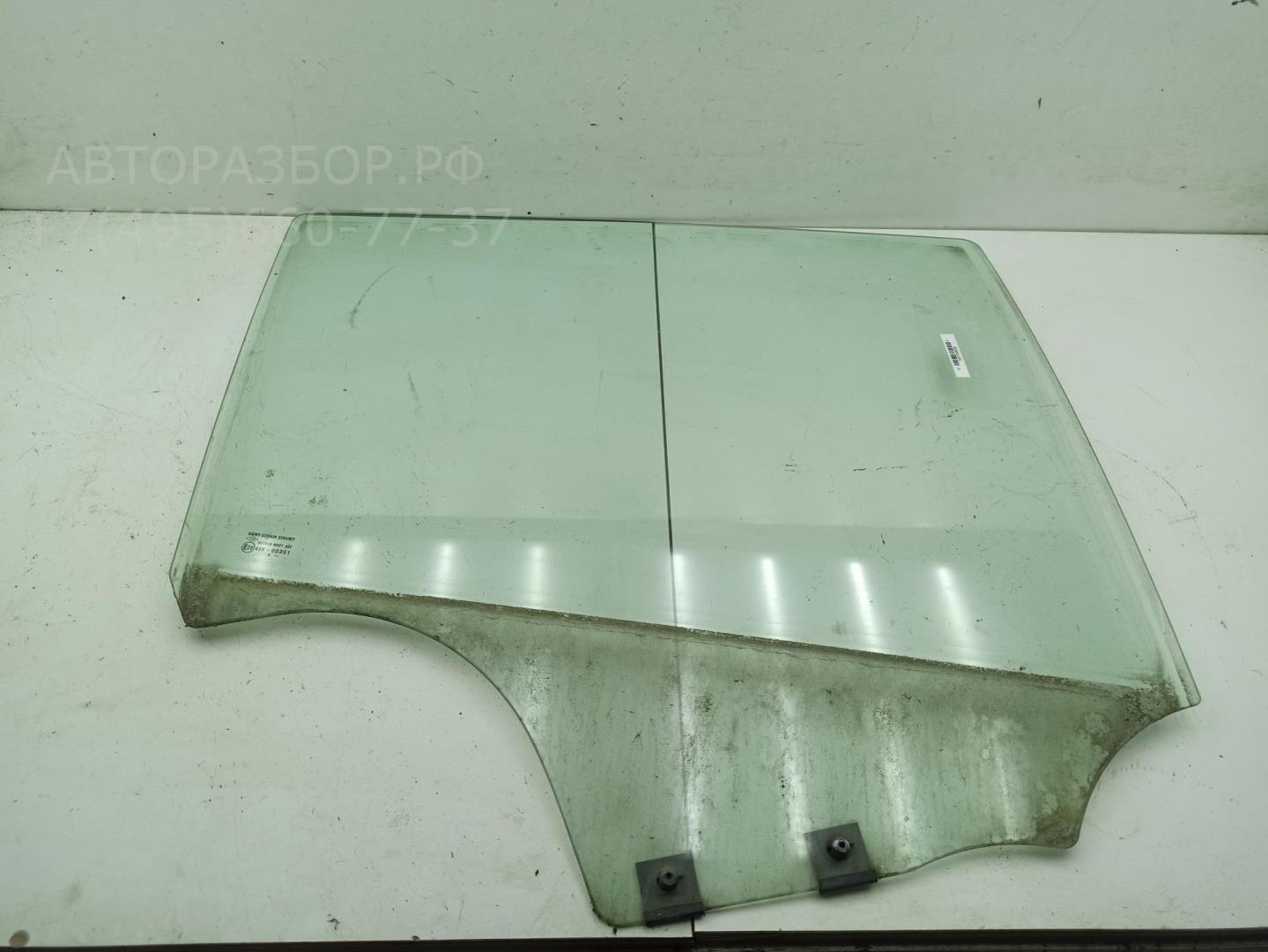 Стекло двери задней правой