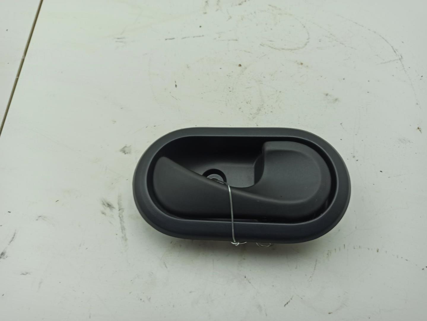 Ручка двери передней внутренняя правая