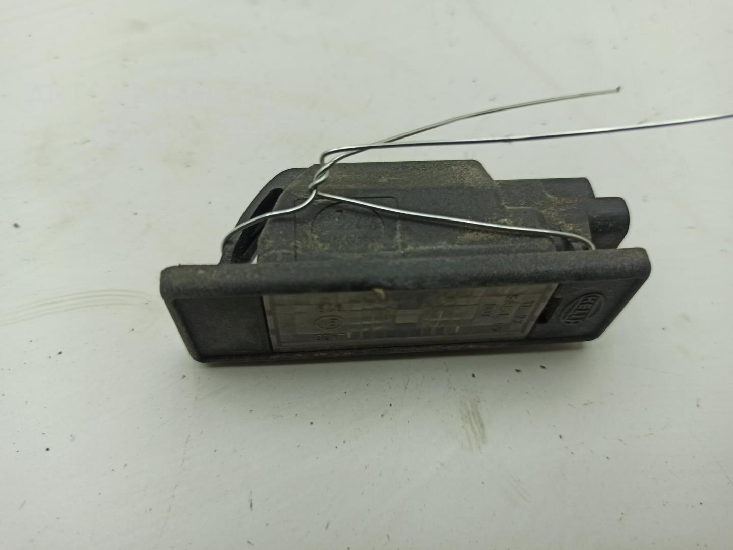 Фонарь подсветки номера