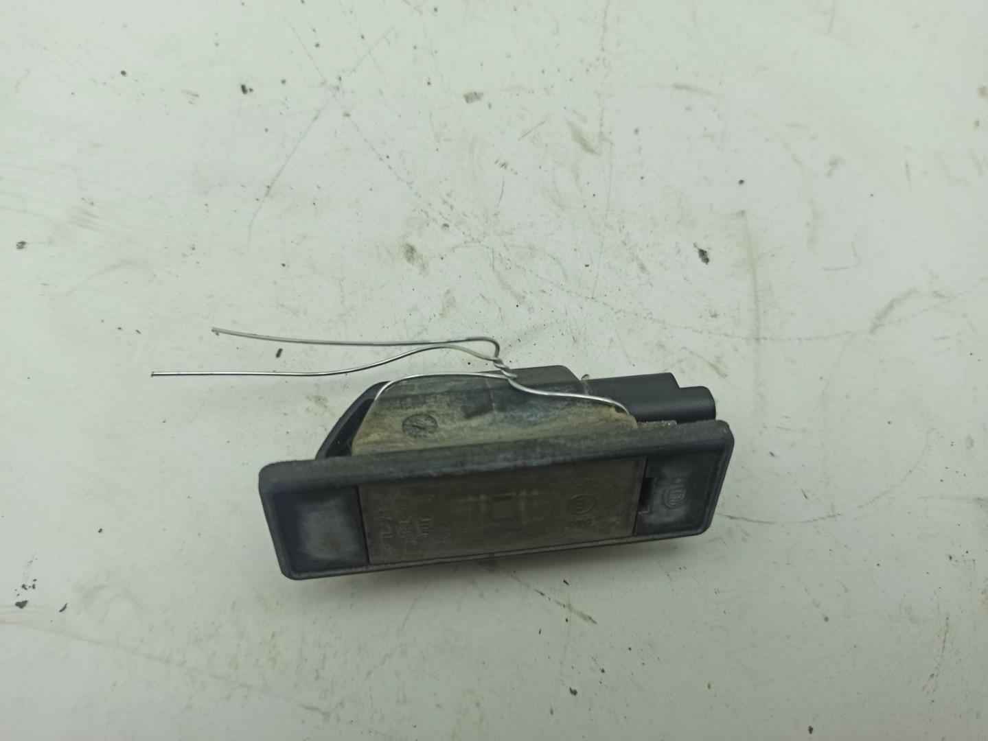 Фонарь подсветки номера