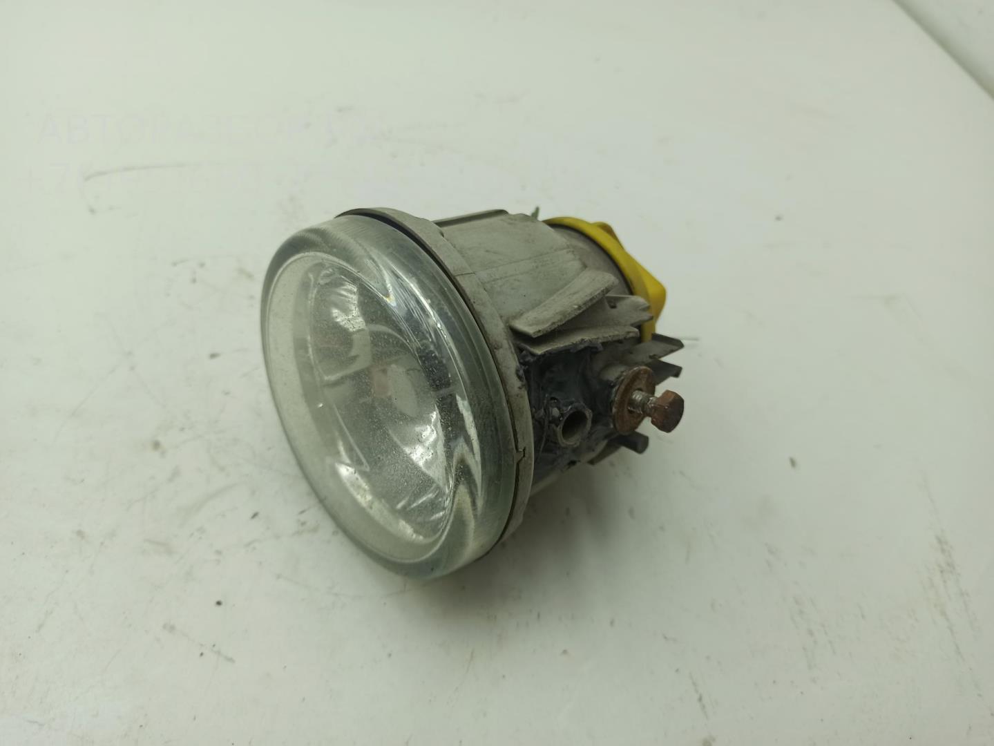 Фара противотуманная левая