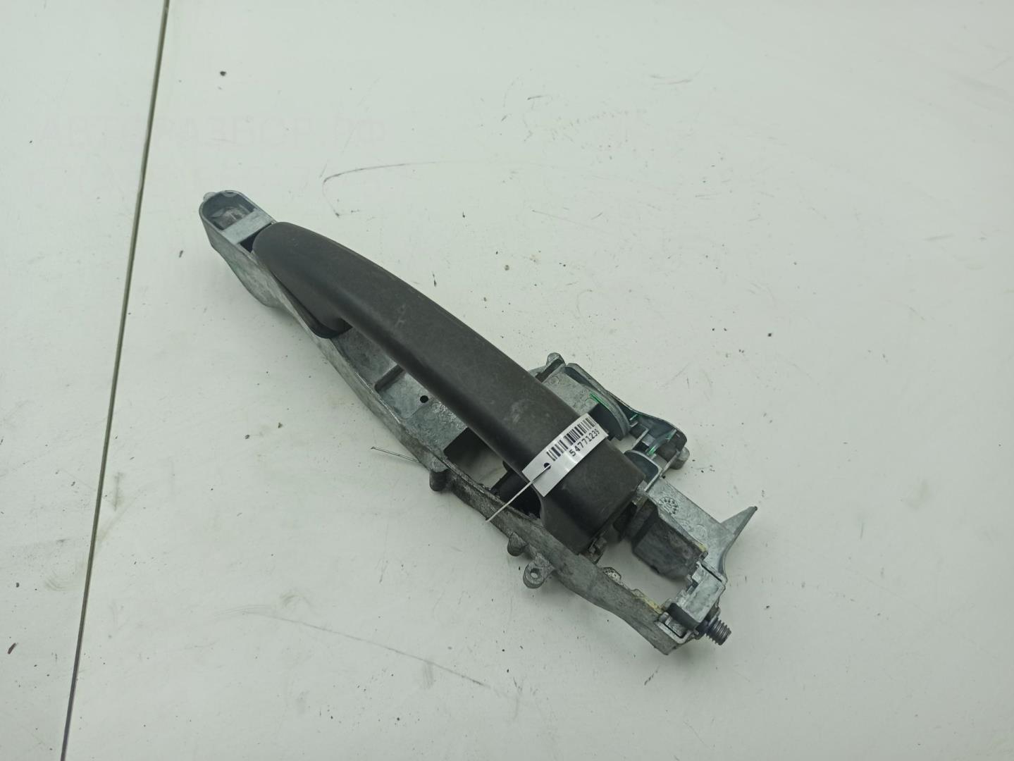 Ручка двери передней наружная левая