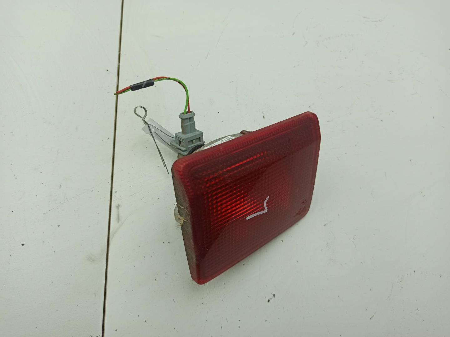 Фонарь задний внутренний левый