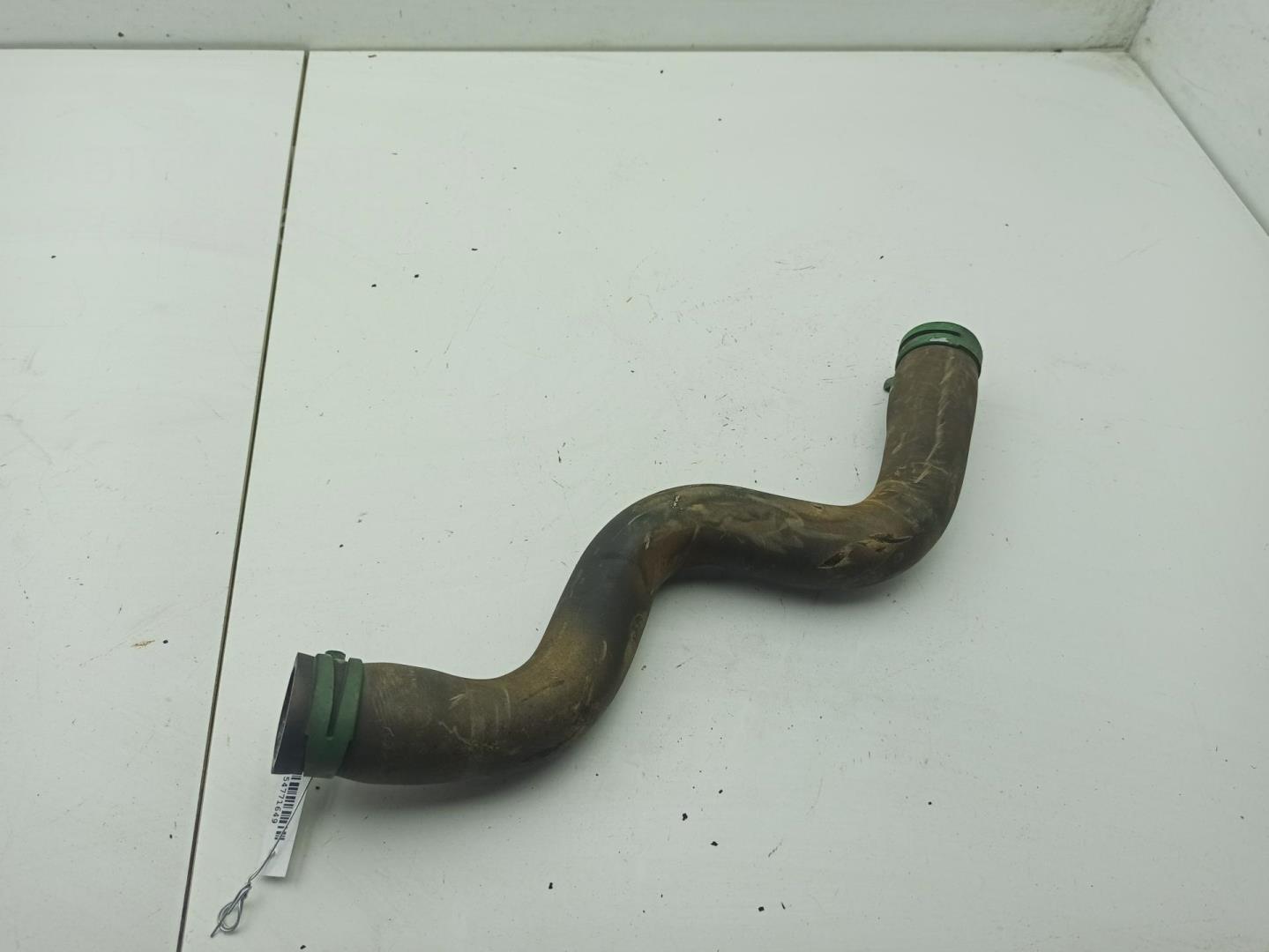 Патрубок радиатора