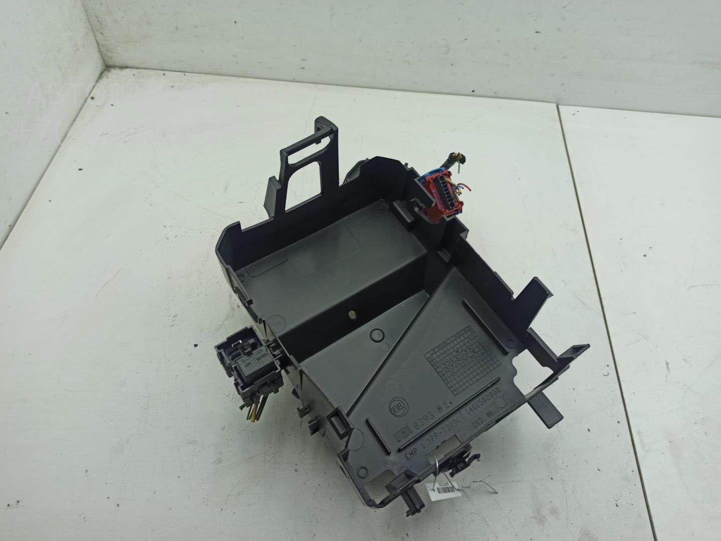 Корпус блока предохранителей