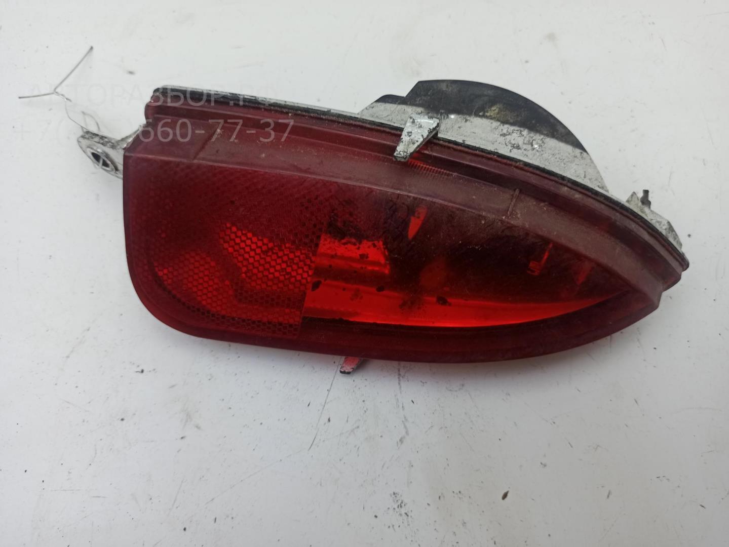 Фонарь задний в бампер правый