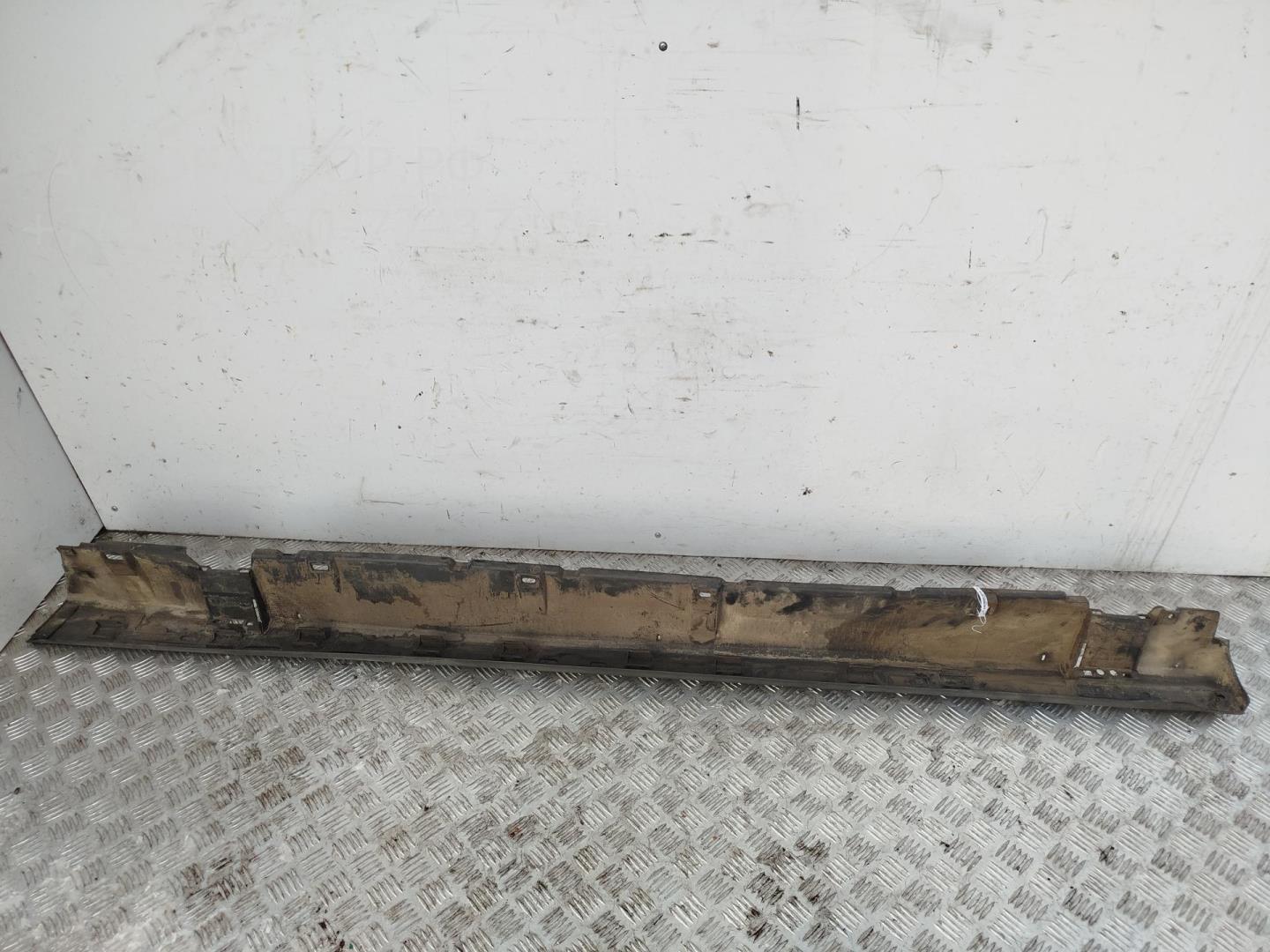 Накладка на порог (наружная)