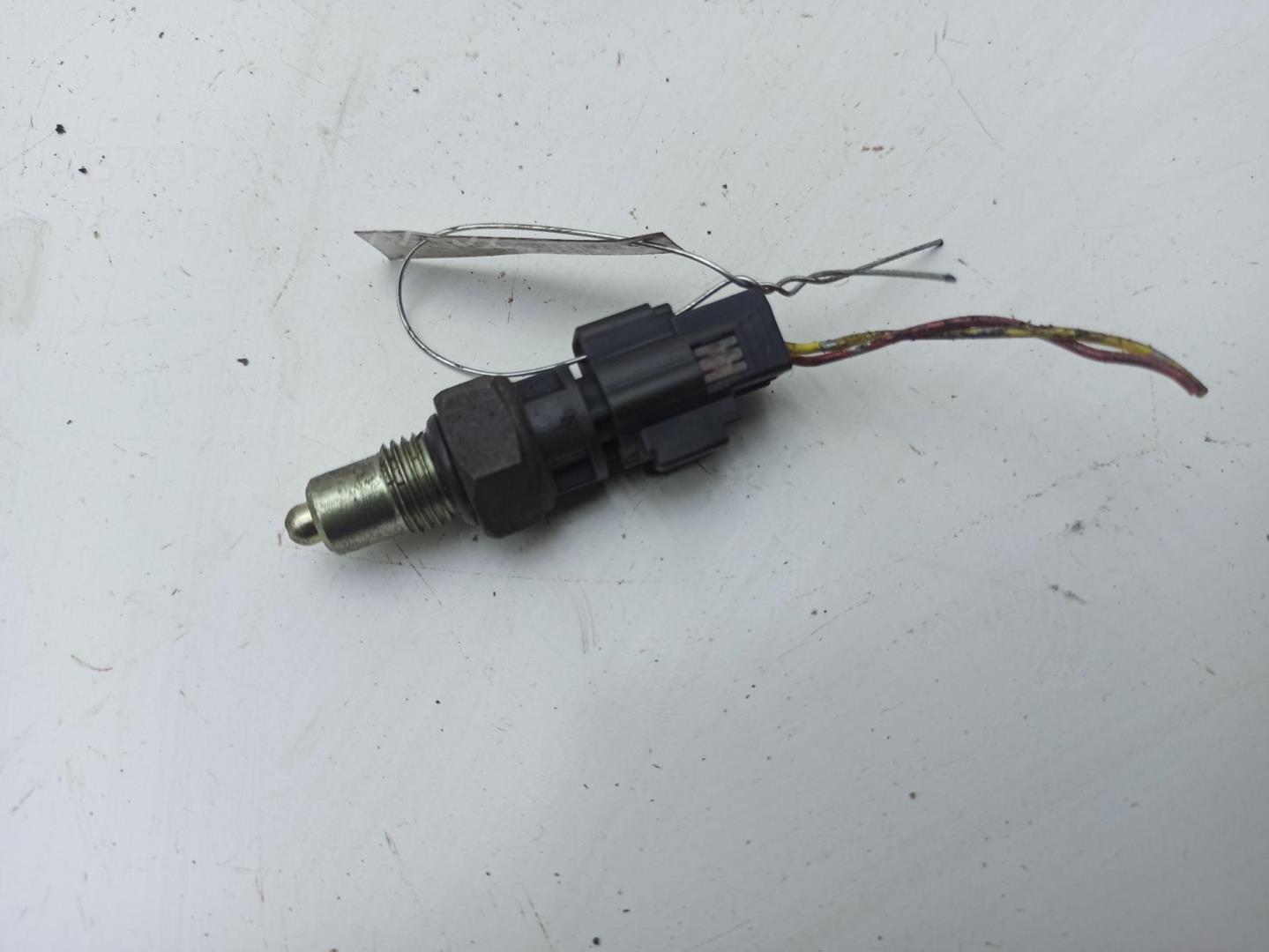 Датчик включения заднего хода