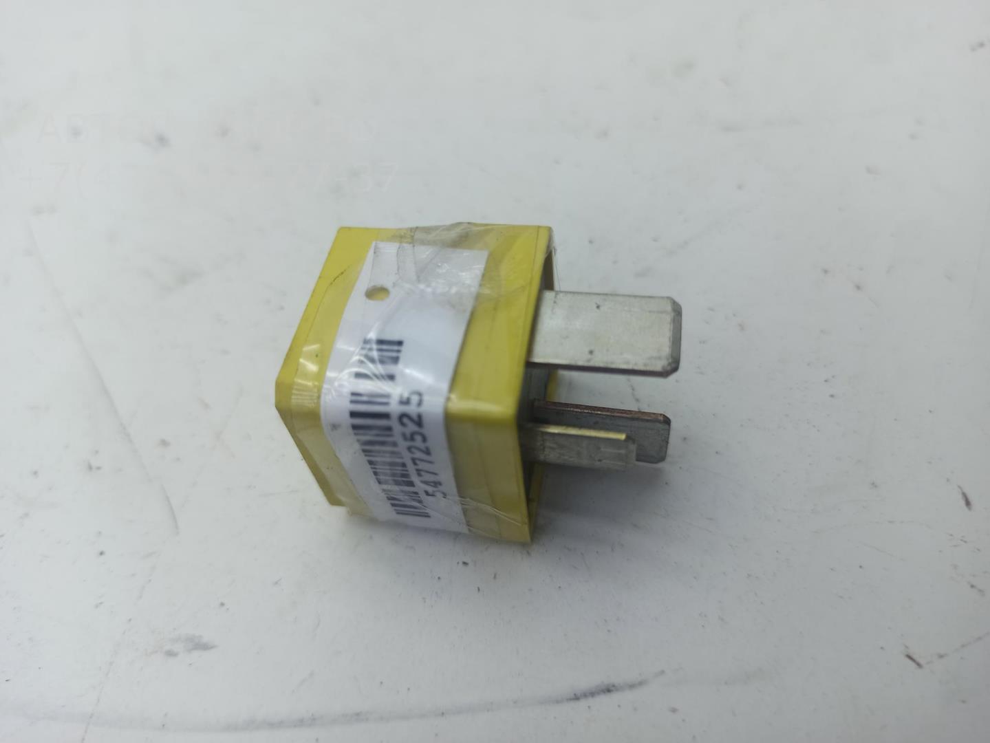 Реле топливного насоса