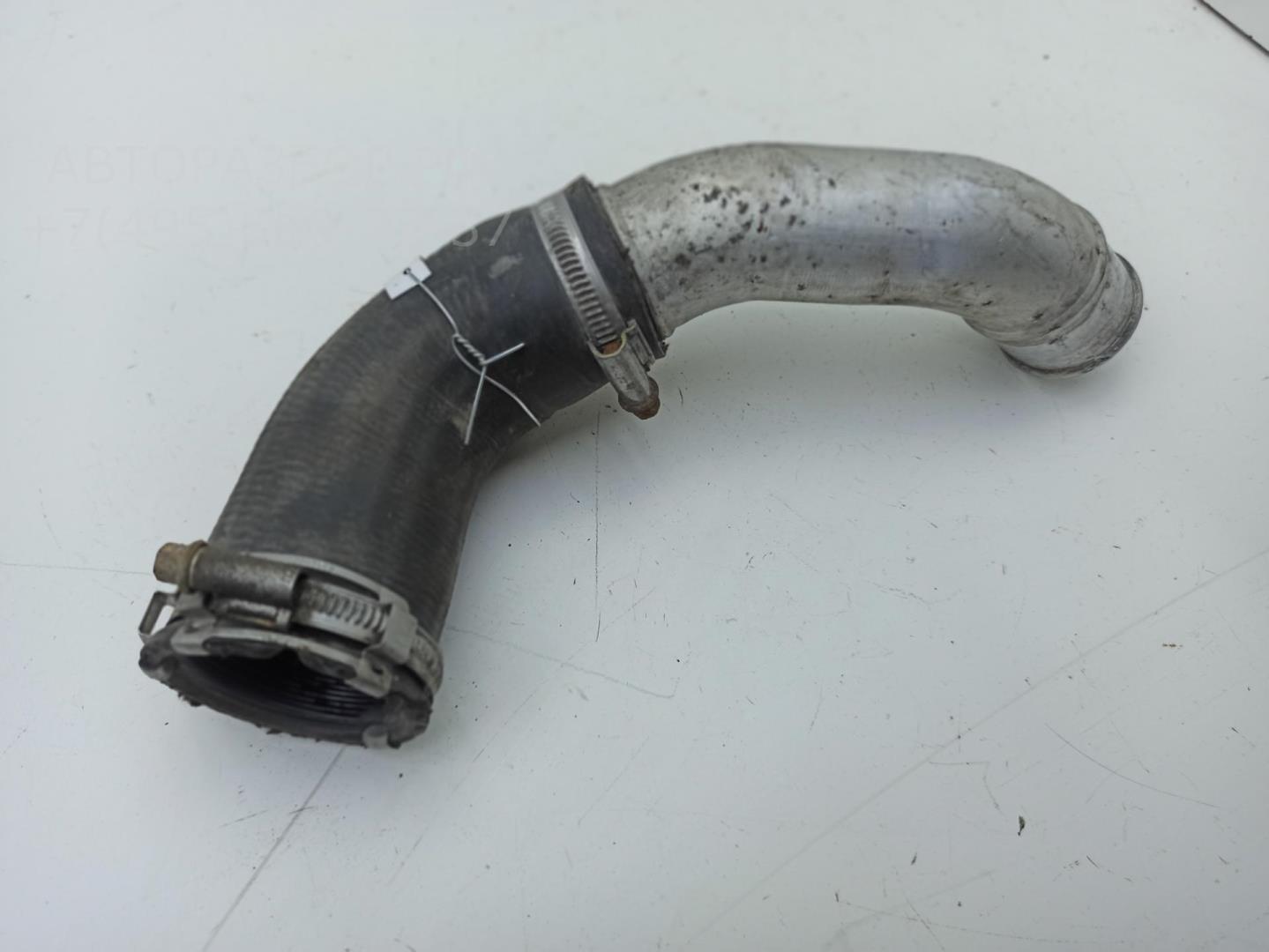 Патрубок интеркулера