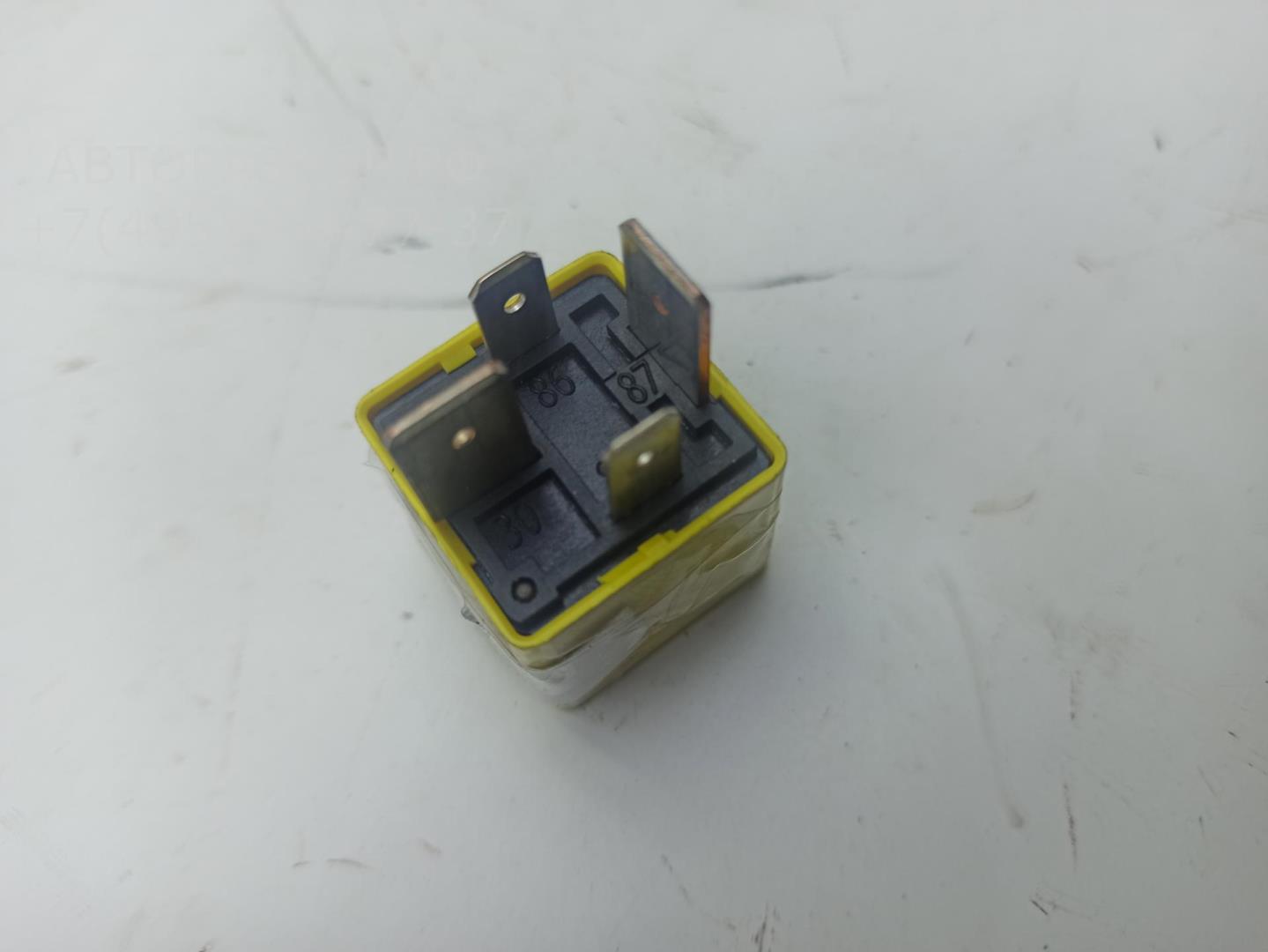 Реле топливного насоса