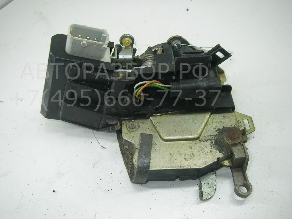 Замок двери передней правой