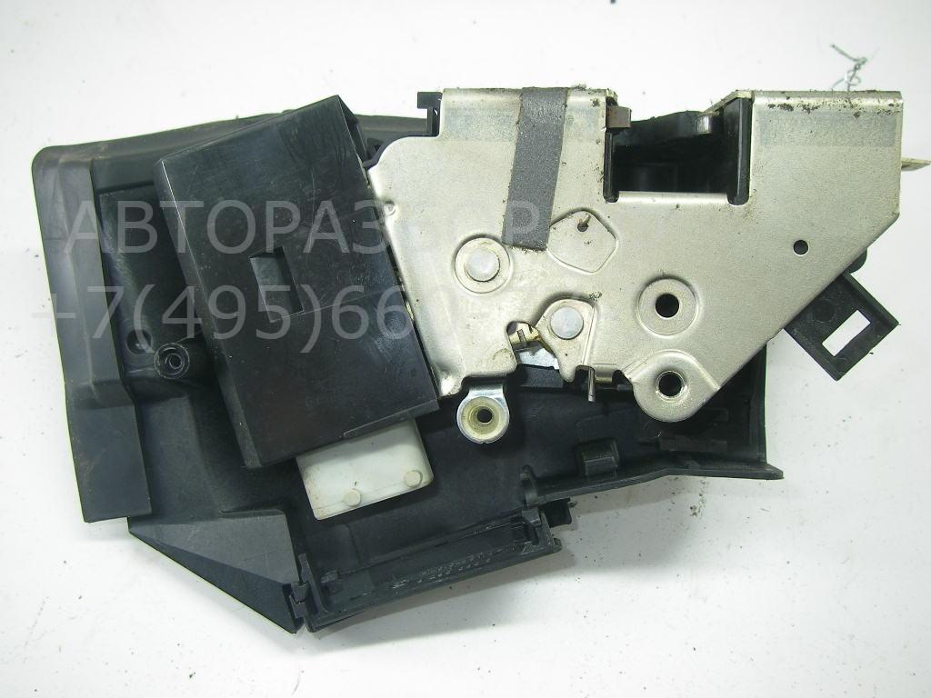 Замок двери передней правой