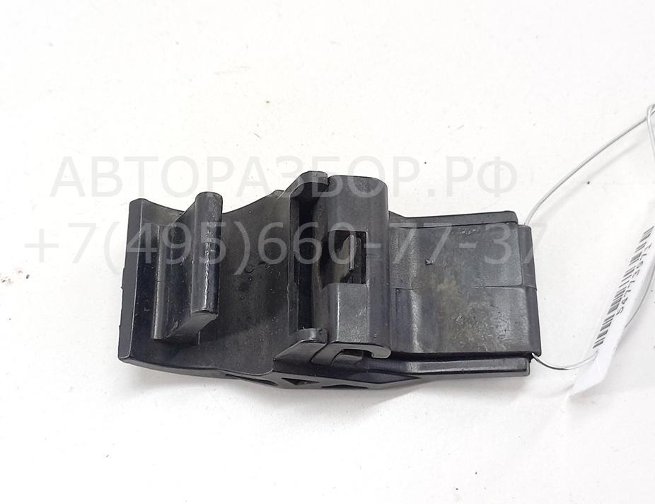 Кронштейн радиатора