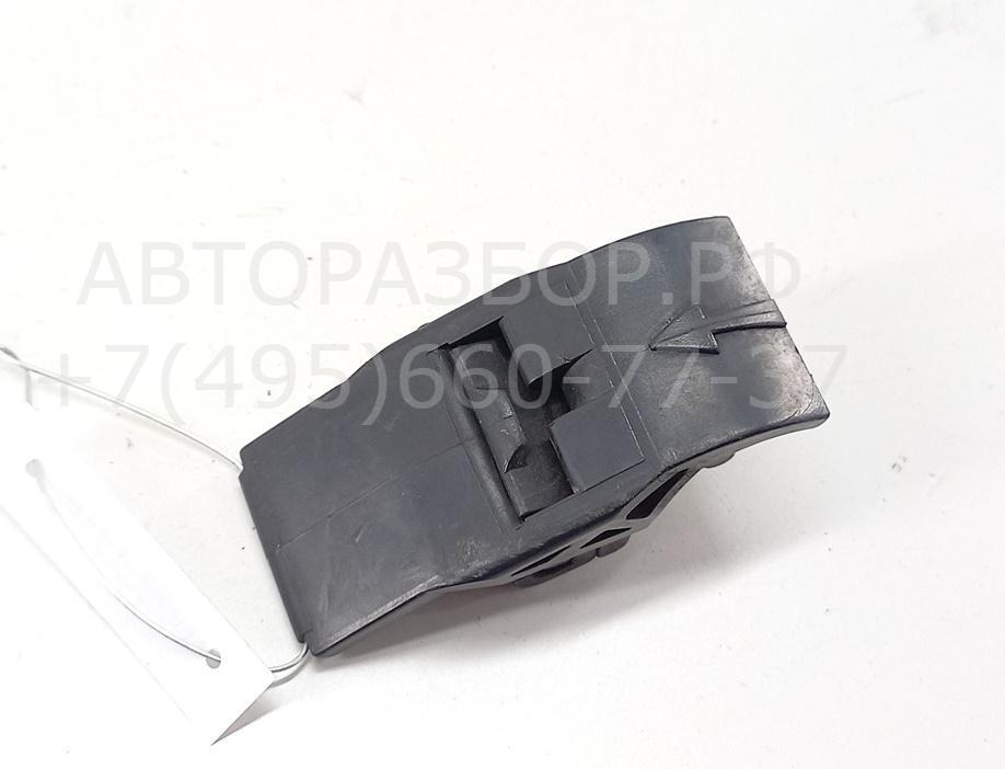 Кронштейн радиатора