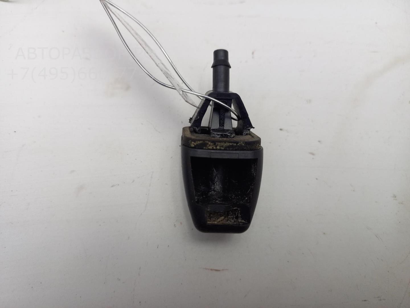 Форсунка омывателя лобового стекла