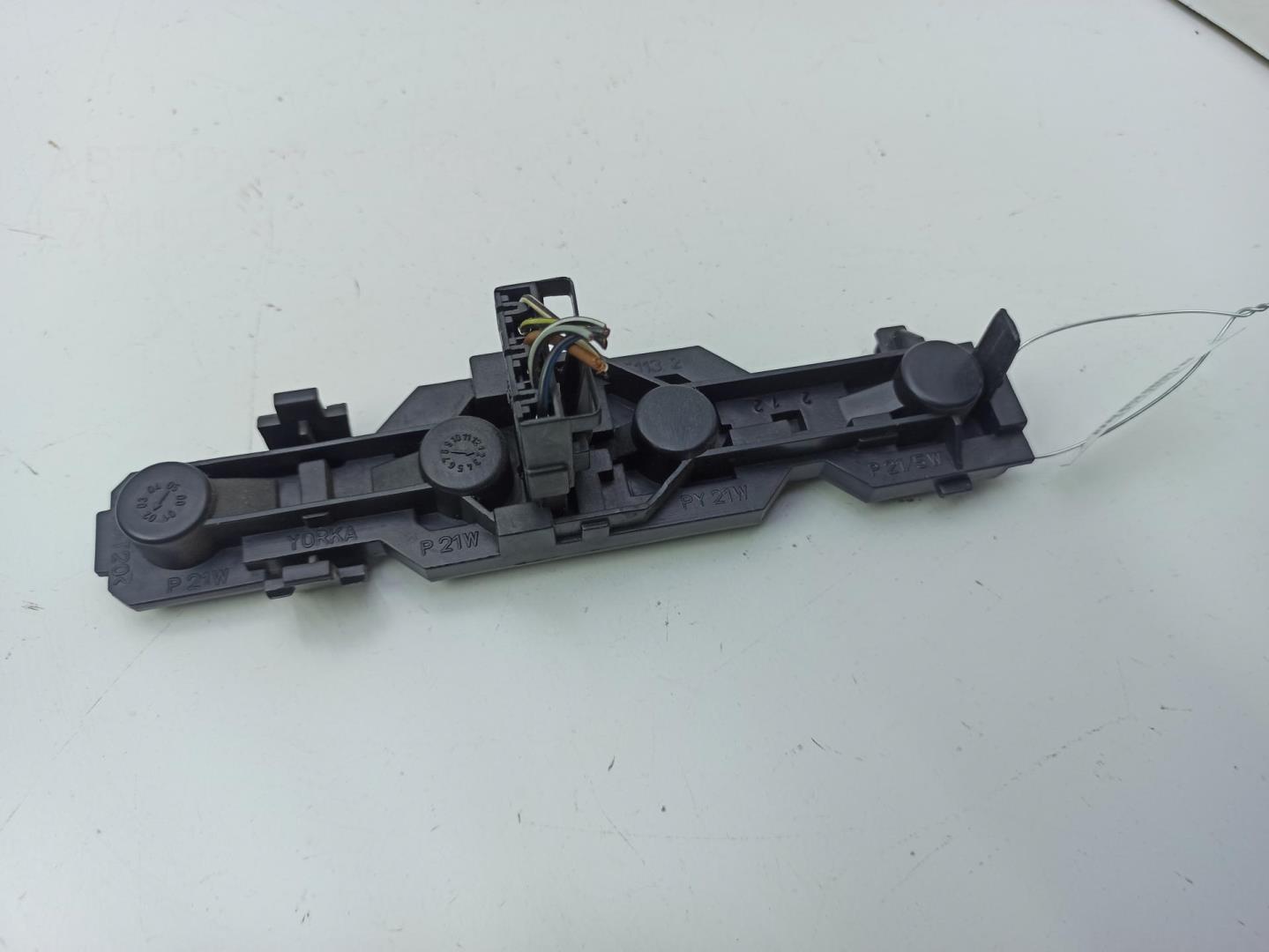 Плата заднего фонаря левого