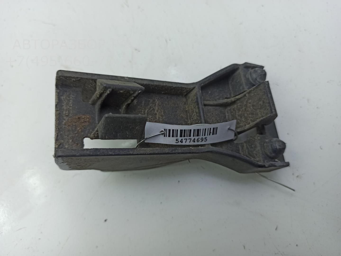 Кронштейн заднего бампера