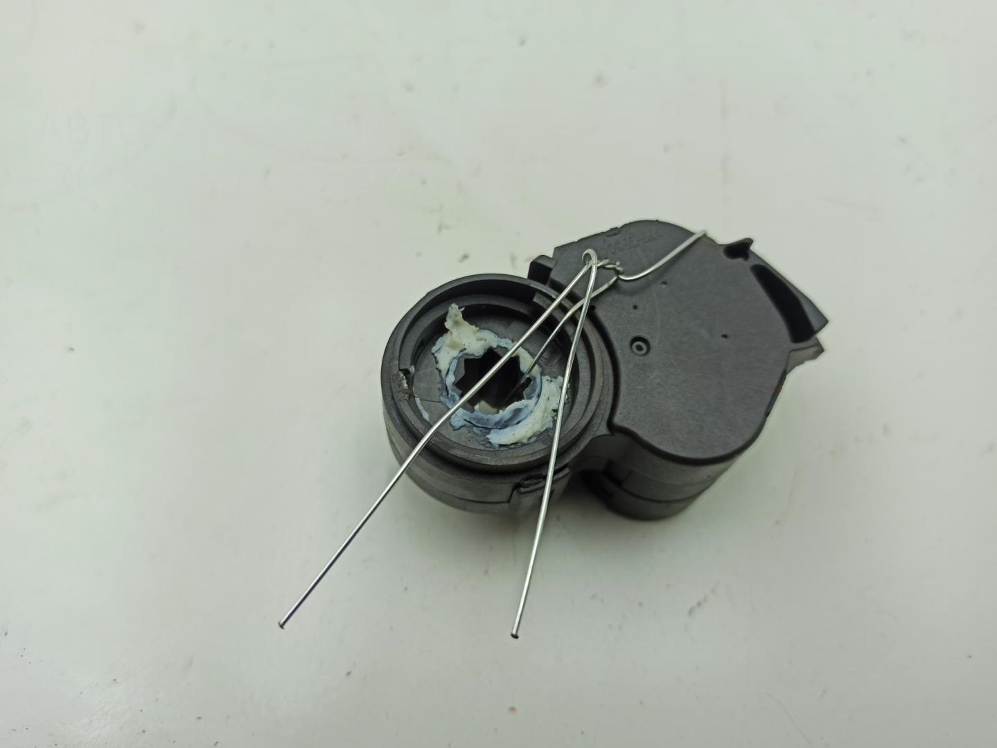 Моторчик заслонки печки