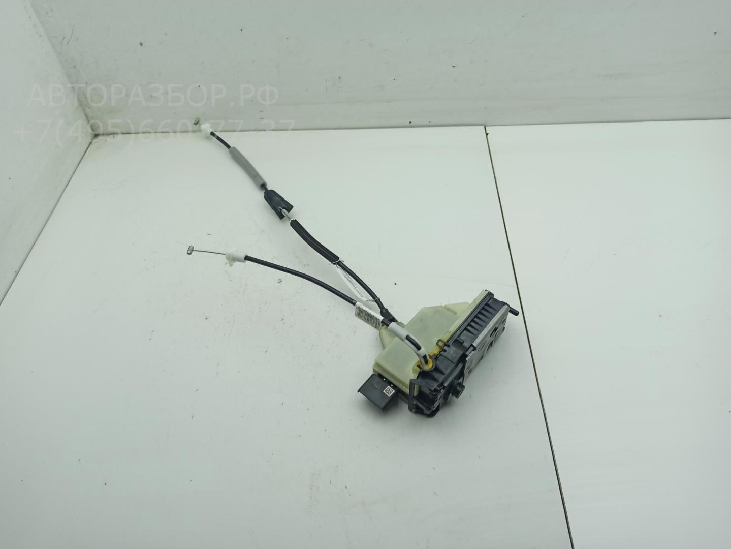 Замок двери задней левой