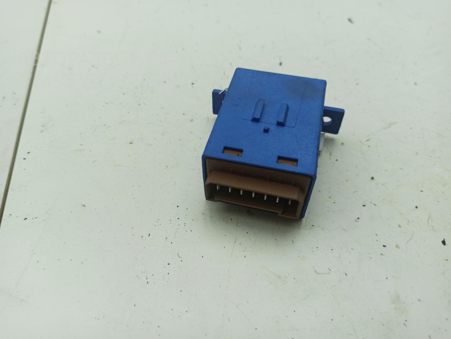 Блок управления стеклоподъемниками