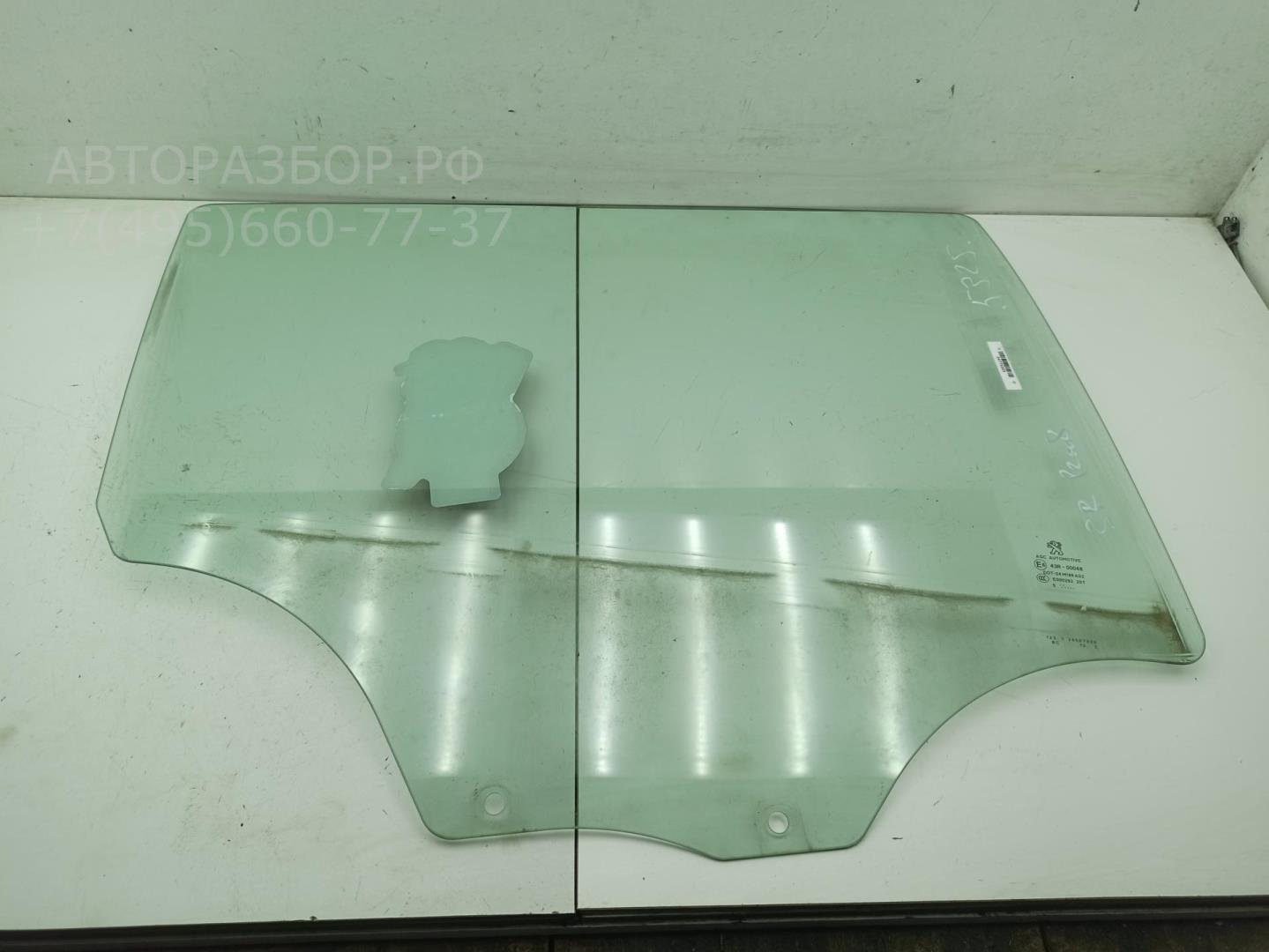 Стекло двери задней правой