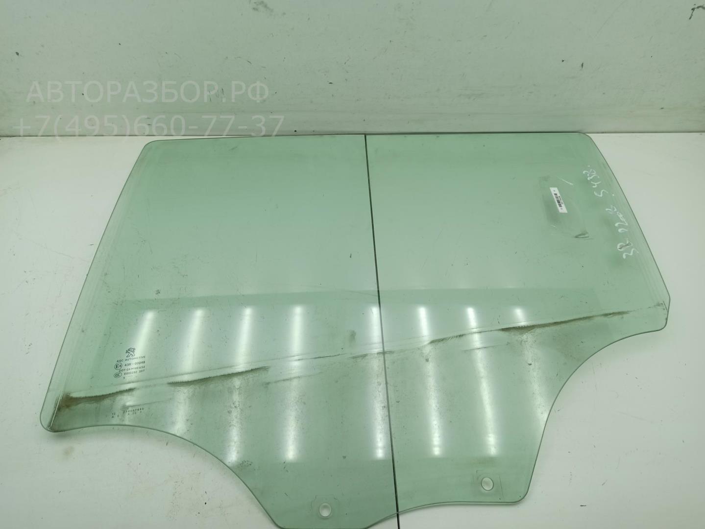 Стекло двери задней левой