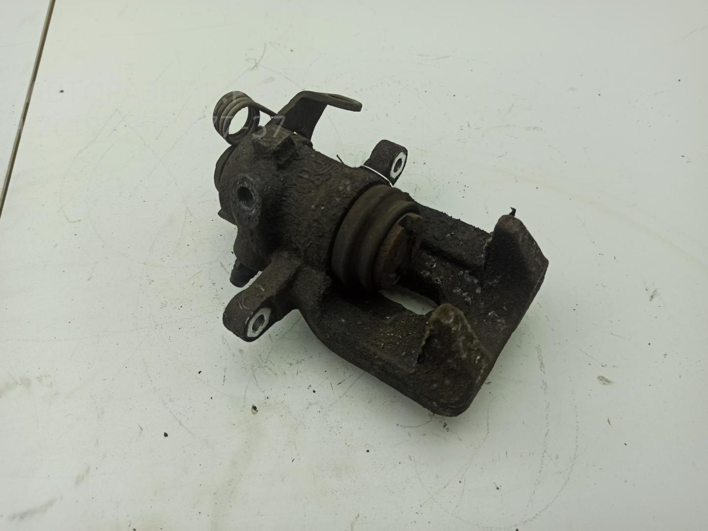 Суппорт задний правый