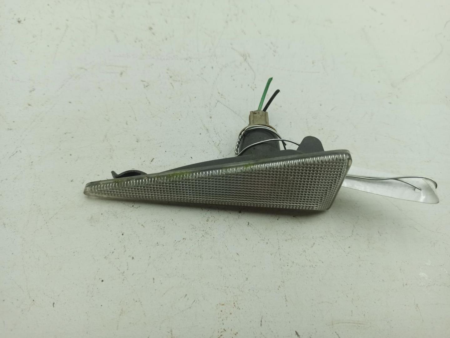 Указатель поворота правый