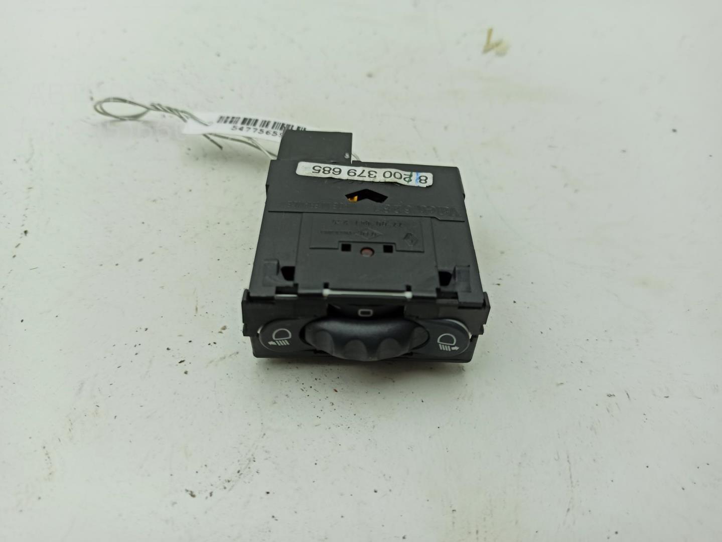 Кнопка корректора фар